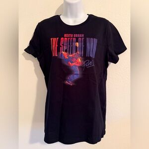NWOT Gildan Black Keith Urban Tee with Vibrant Design